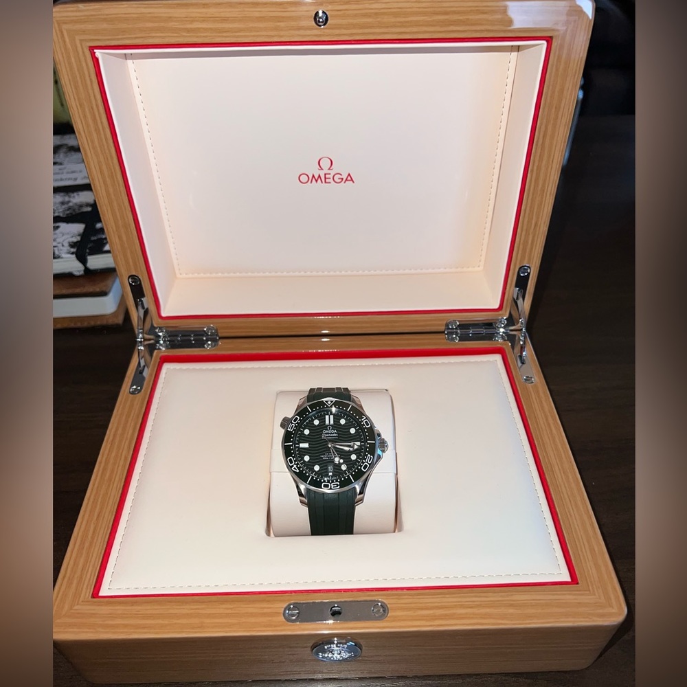 Omega Seamaster 300 Professional Green UNWORN. Original box paperwork warranty